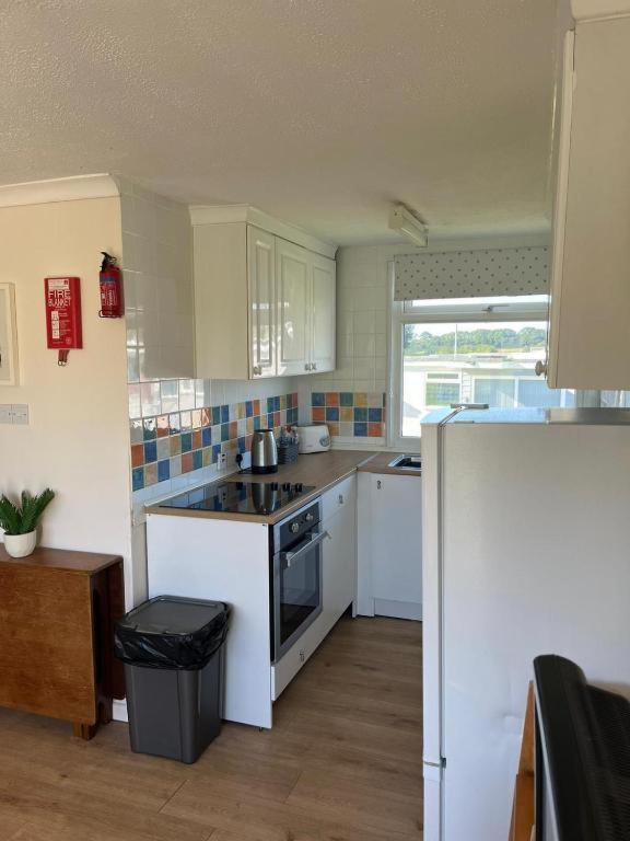 Chalet 40 Sandown Bay Holiday Centre Generous Money Off Ferry Crossings & Free Wifi Special Offer Until End Of June, September And Halloween Deals Now On Экстерьер фото